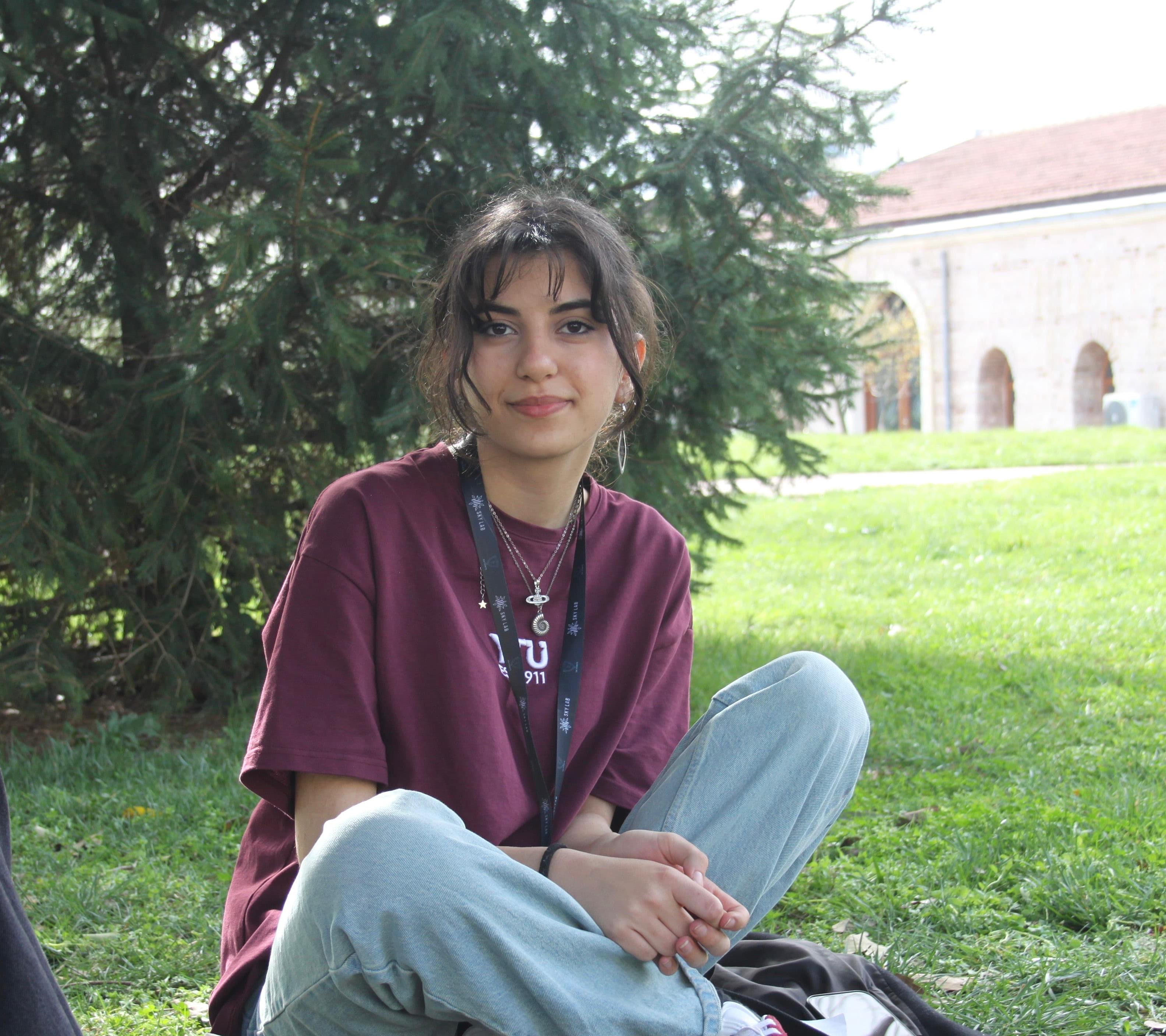 Defne Kuru